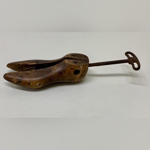 Early 20th Century Patented Antique G E Belcher & Stoughton #2 Shoe Stretcher - Picture 2 of 16